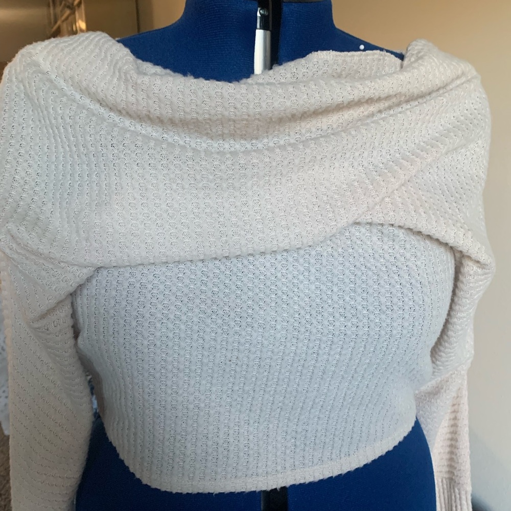 Sadie & Sage Cream Off-the-Shoulder Sweater with Convertible Design